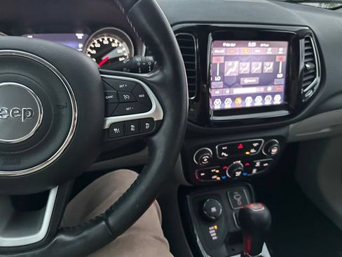 Used 2021 Jeep Compass Limited AWD/4WD image 16