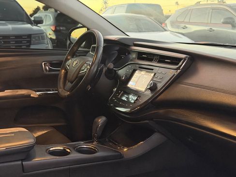 Used 2016 Toyota Avalon XLE image 29