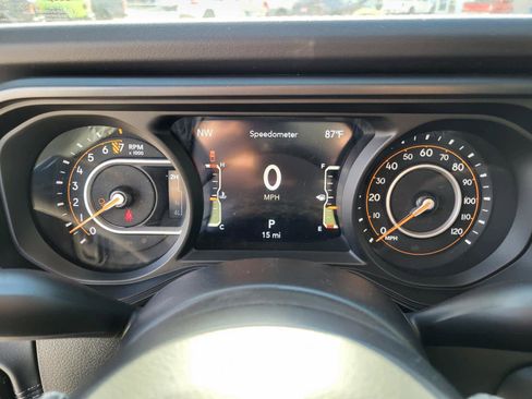 New 2025 Jeep Gladiator Sport image 17