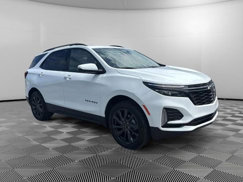Used 2024 Chevrolet Equinox RS AWD/4WD image 2