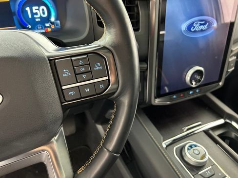 Used 2023 Ford Expedition Platinum AWD/4WD image 19