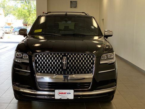 Certified 2024 Lincoln Navigator Black Label AWD/4WD image 3