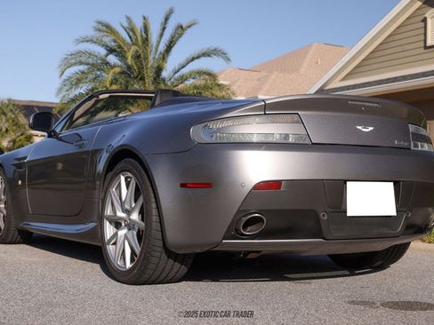 Used 2012 Aston Martin V8 Vantage Roadster image 6