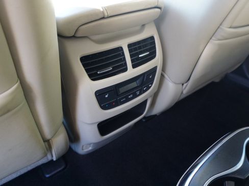 Used 2019 Acura MDX SH-AWD w/ Advance Package image 12