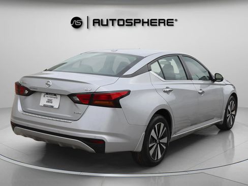 Used 2022 Nissan Altima 2.5 SV AWD/4WD image 10