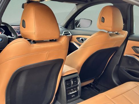 Used 2025 BMW 330i Sedan image 25