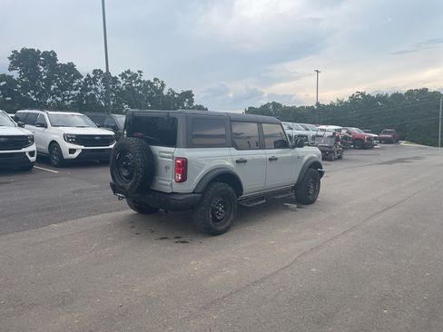 Used 2022 Ford Bronco Black Diamond AWD/4WD image 3