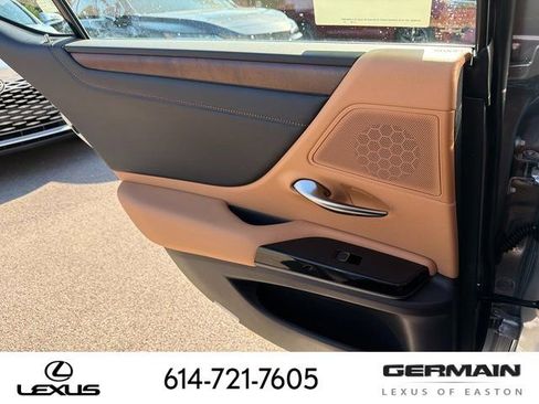 New 2025 Lexus ES 350 w/ Premium Package image 16