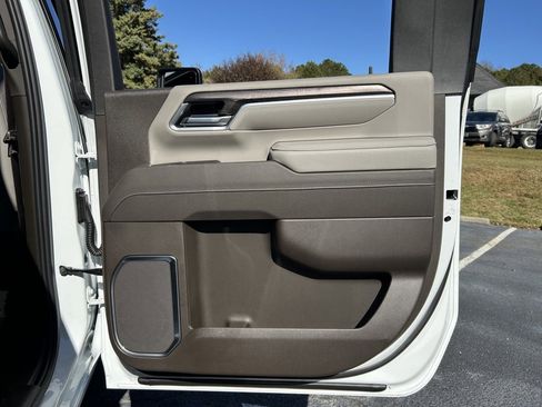 New 2026 Chevrolet Silverado 3500 LTZ w/ LTZ Premium Package image 60