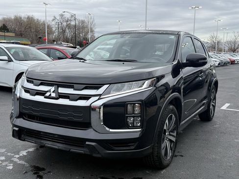 Used 2024 Mitsubishi Outlander Sport SE image 3