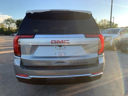 New 2026 GMC Yukon XL Elevation image 5