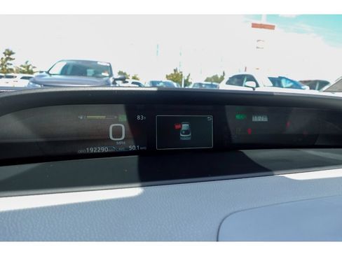 Used 2022 Toyota Prius LE FWD image 15