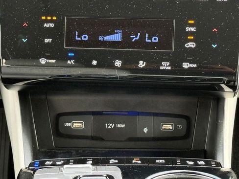 Used 2023 Hyundai Tucson Limited AWD/4WD image 25