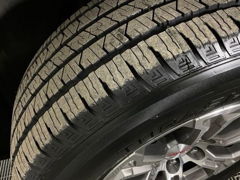 Used 2023 GMC Sierra 1500 SLT w/ SLT Convenience Package image 45