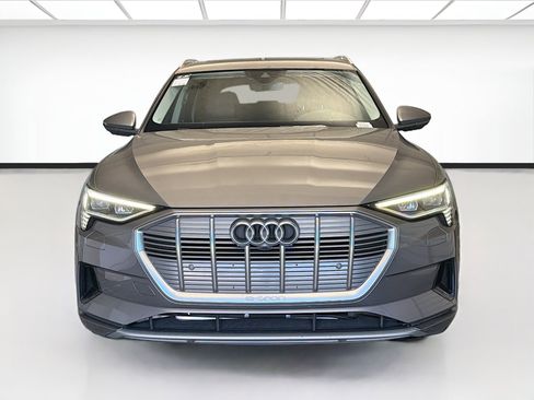 Used 2019 Audi e-tron Premium Plus AWD/4WD image 2