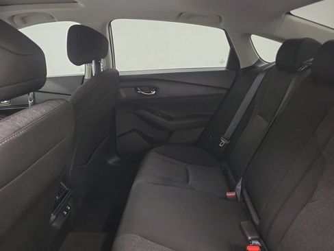 Certified 2025 Honda Accord SE image 12