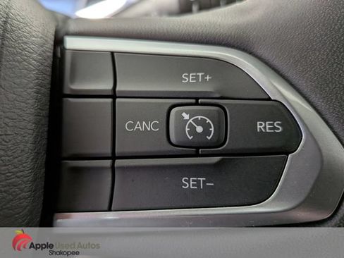 Used 2024 Jeep Compass Latitude AWD/4WD image 27