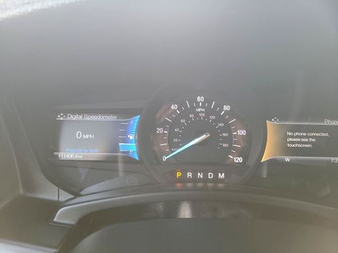 Used 2017 Ford Expedition XLT w/ Equipment Group 202A RWD image 13