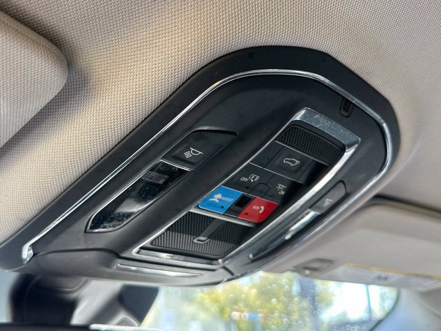 Used 2023 Jeep Grand Cherokee L Limited AWD/4WD image 7