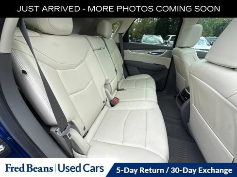 Used 2023 Cadillac XT5 Premium Luxury w/ Technology Package AWD/4WD image 12