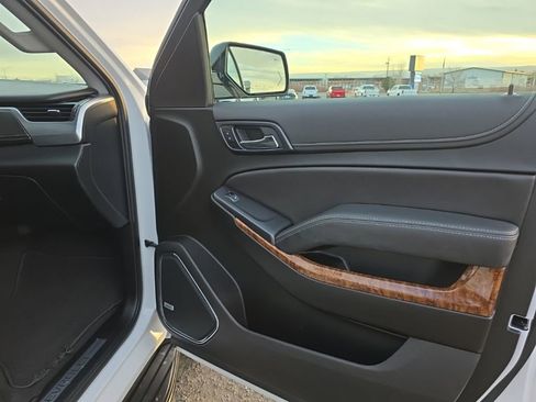 Used 2019 Chevrolet Tahoe Premier AWD/4WD image 36