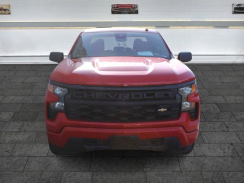 Used 2022 Chevrolet Silverado 1500 Custom image 2