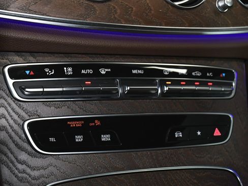 Used 2022 Mercedes-Benz E 450 4MATIC All-Terrain Wagon image 33