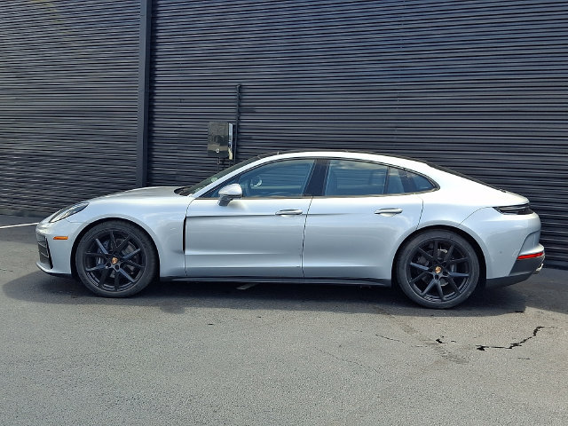 New 2026 Porsche Panamera 4 AWD/4WD image 2