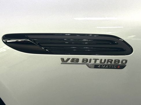 New 2024 Mercedes-Benz SL 63 AMG 4MATIC image 13