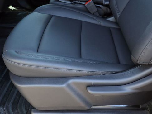 New 2026 GMC Sierra 2500 Pro w/ Convenience Package image 22