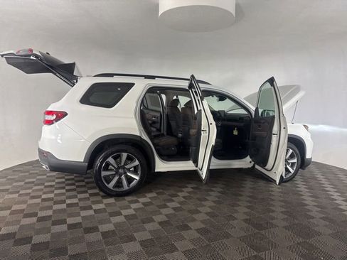 Certified 2025 Honda Pilot Elite image 19