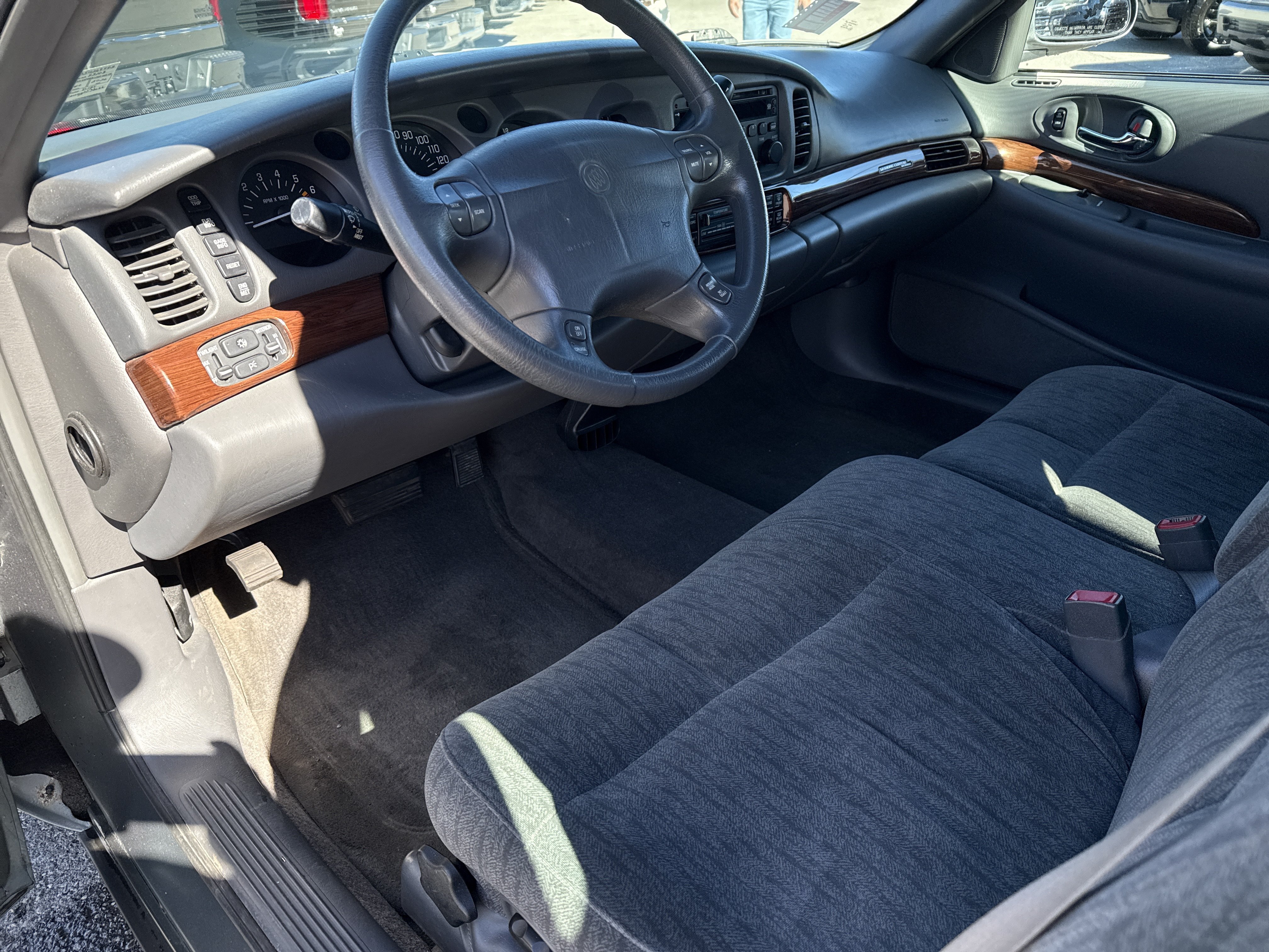 Used 2005 Buick Le Sabre Custom FWD image 23