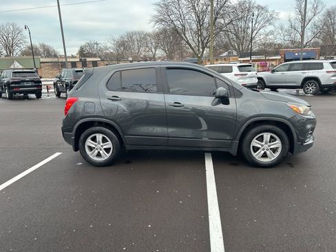 Used 2019 Chevrolet Trax LS w/ Tint and Cruise Package image 4