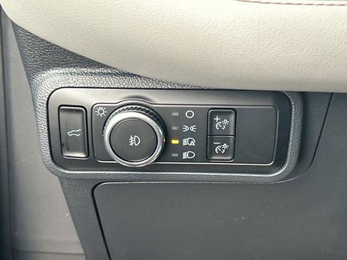 New 2026 Ford Explorer Active w/ Active Comfort Package image 29