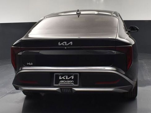 Used 2025 Kia K4 FWD image 5