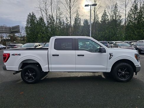 Used 2023 Ford F150 XLT w/ Trailer Tow Package image 4