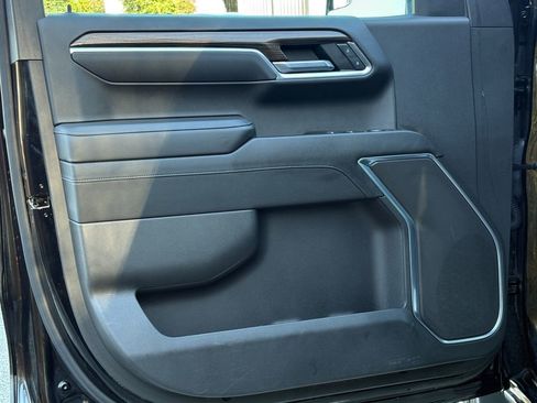 Used 2022 Chevrolet Silverado 1500 LT w/ Protection Package image 10