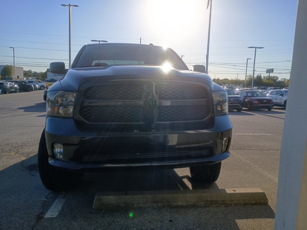Used 2017 RAM 1500 Express w/ Black Ram 1500 Express Group AWD/4WD image 2