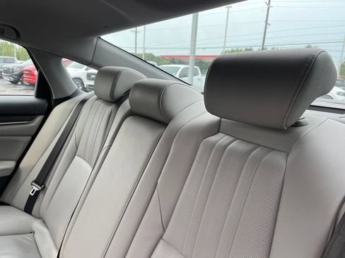 Used 2019 Honda Accord EX-L image 12