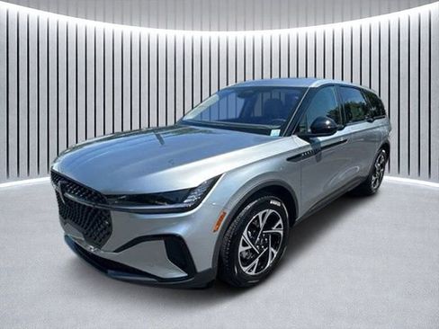 New 2025 Lincoln Nautilus Premier w/ Equipment Group 102A image 2