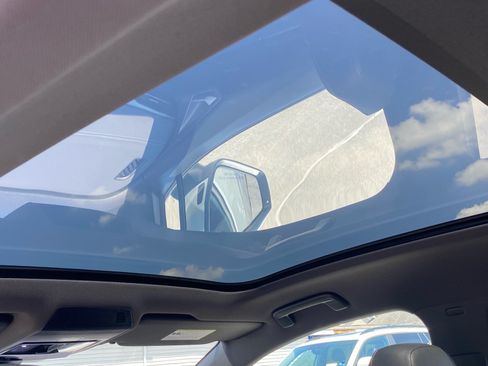 Certified 2024 Volkswagen ID.4 S RWD image 21