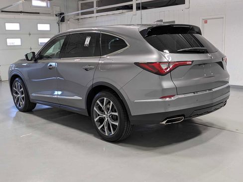 Used 2023 Acura MDX SH-AWD w/ Technology Package image 11