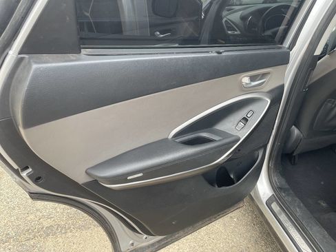 Used 2018 Hyundai Santa Fe Limited AWD/4WD image 19