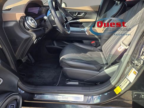 Used 2023 Mercedes-Benz EQS 580 4MATIC Sedan w/ Exclusive Trim Package image 37