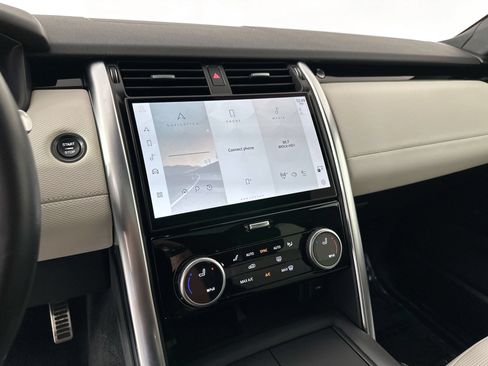 Certified 2023 Land Rover Discovery S R-Dynamic AWD/4WD image 13