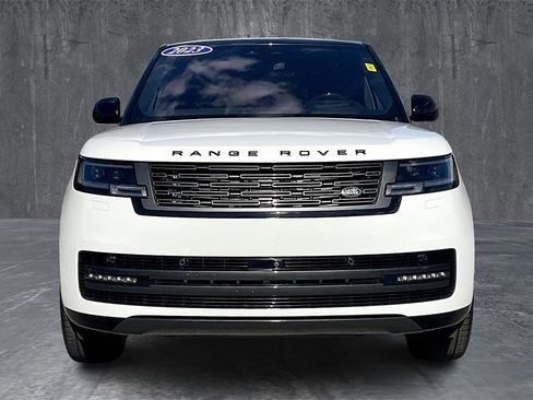Used 2023 Land Rover Range Rover SE image 2