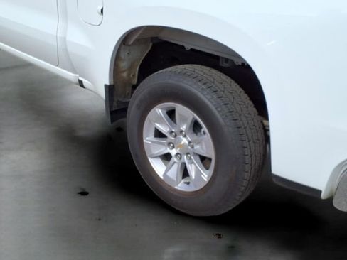 Used 2026 Chevrolet Silverado 1500 LT AWD/4WD image 21