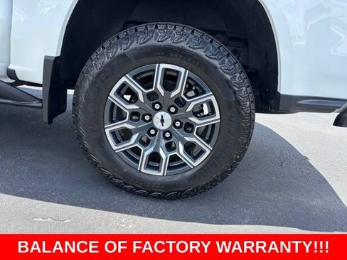 Used 2026 Chevrolet Colorado Z71 w/ Technology Package AWD/4WD image 10