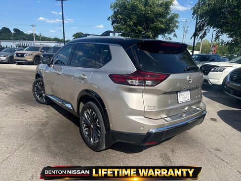 Used 2025 Nissan Rogue Platinum w/ Platinum Premium Package FWD image 7
