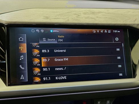 Used 2024 Audi Q4 e-tron Premium Plus w/ Premium Plus image 21